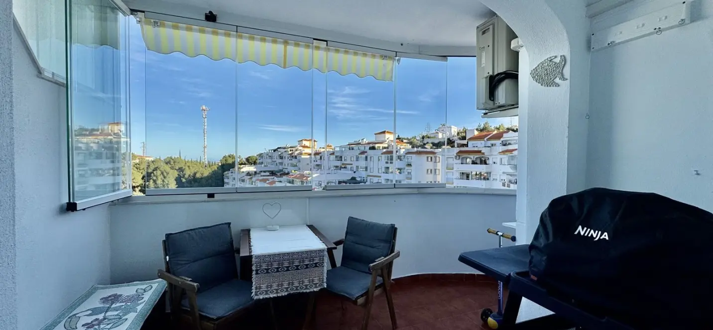 Sale of middle floor apartment in Benalmadena 4