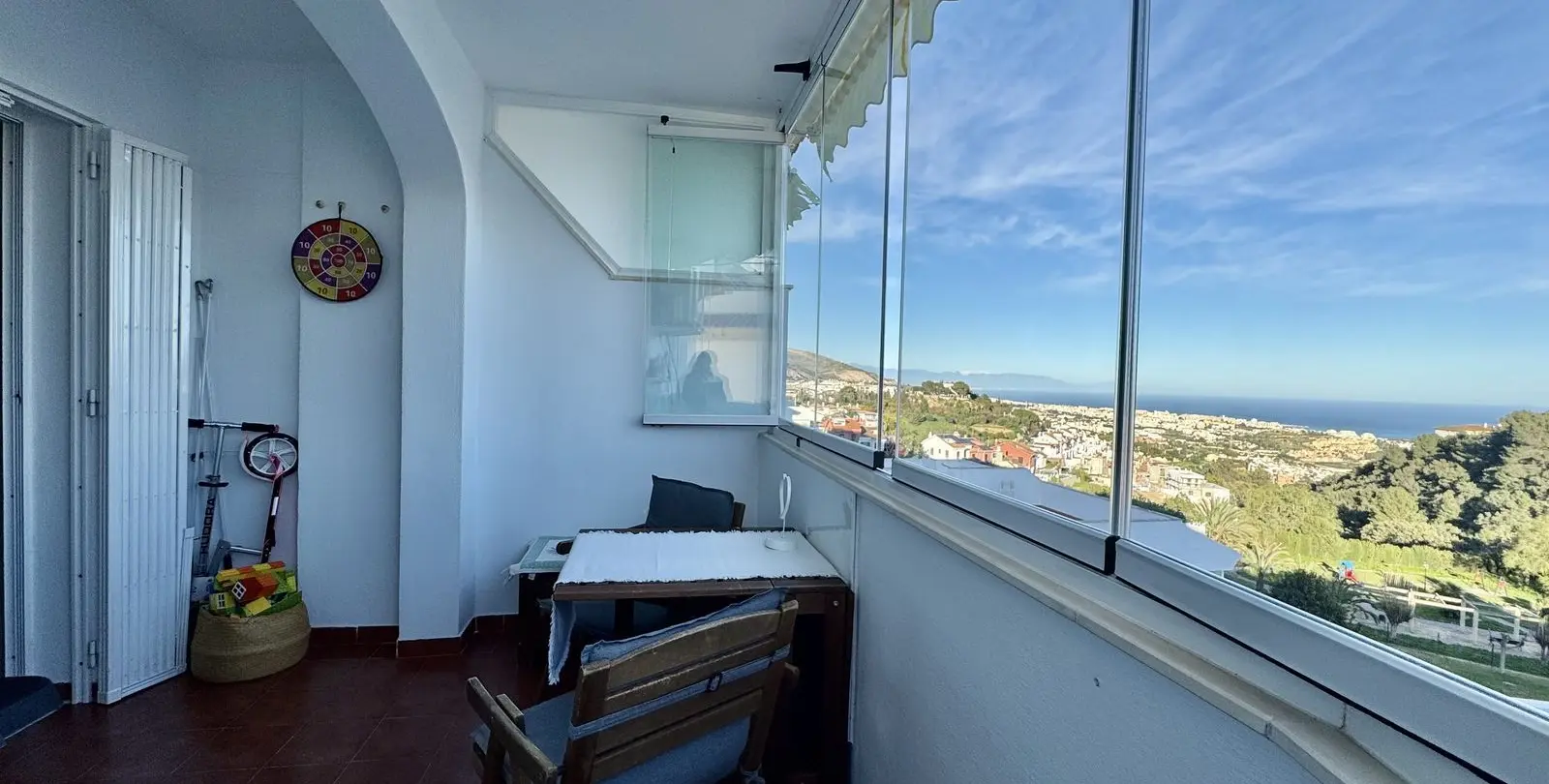 Sale of middle floor apartment in Benalmadena 6