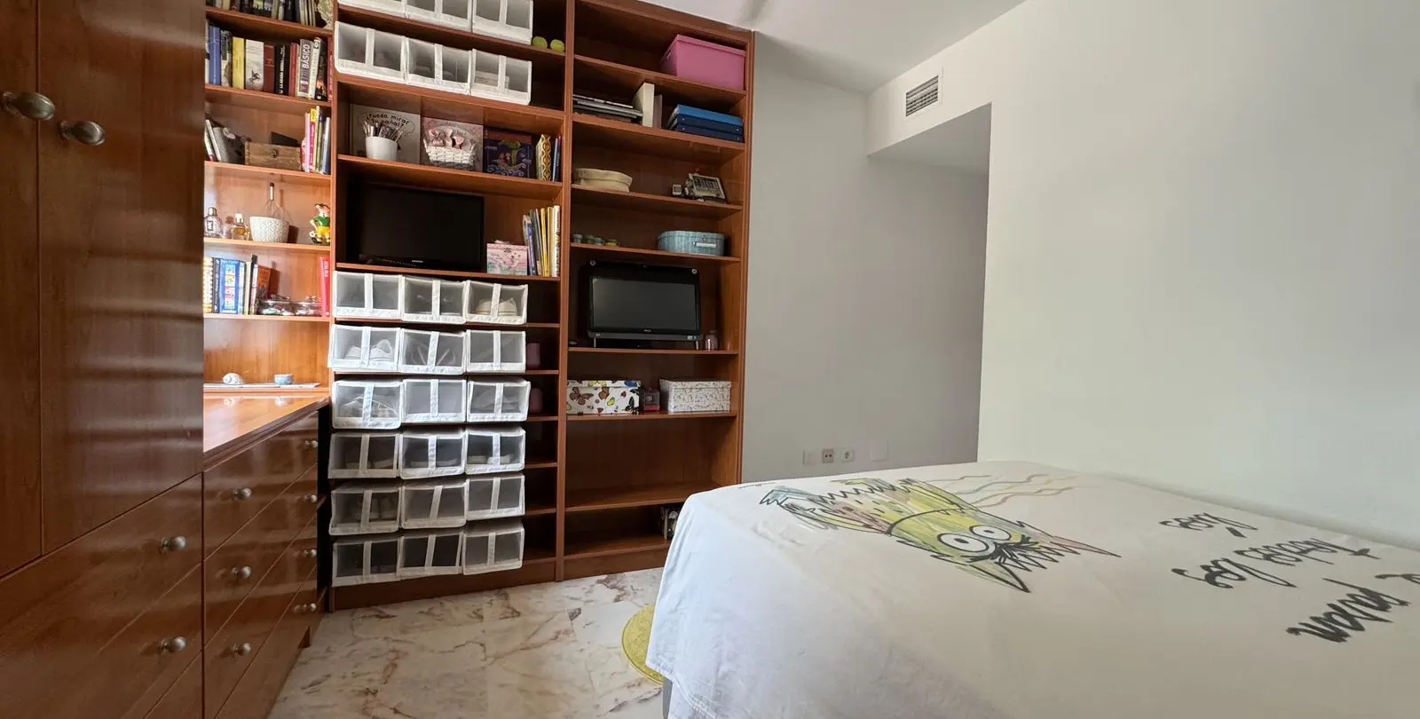 Sale of middle floor apartment in Benalmadena 18