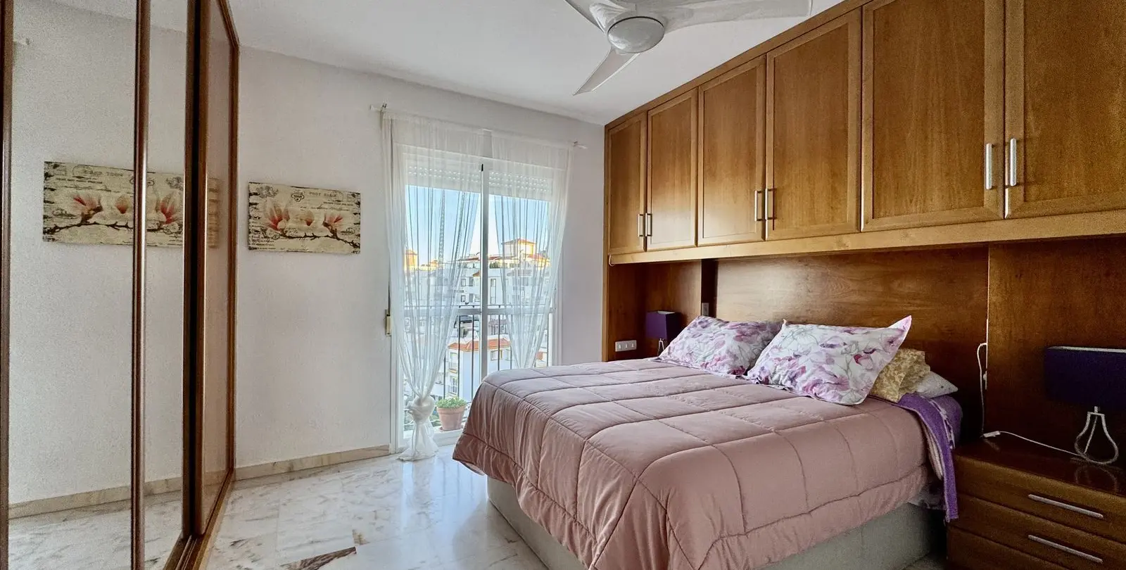 Sale of middle floor apartment in Benalmadena 30