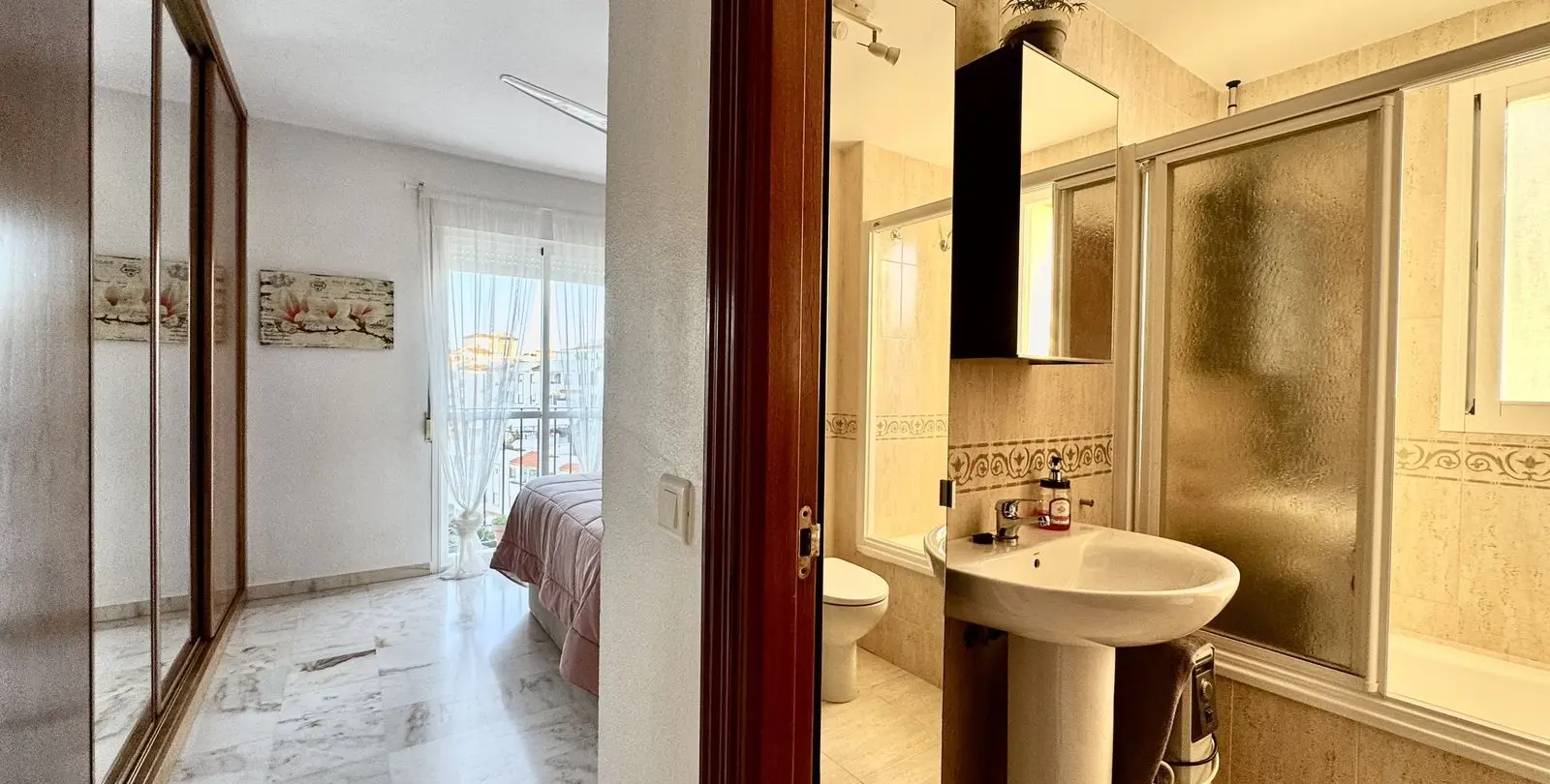 Sale of middle floor apartment in Benalmadena 33