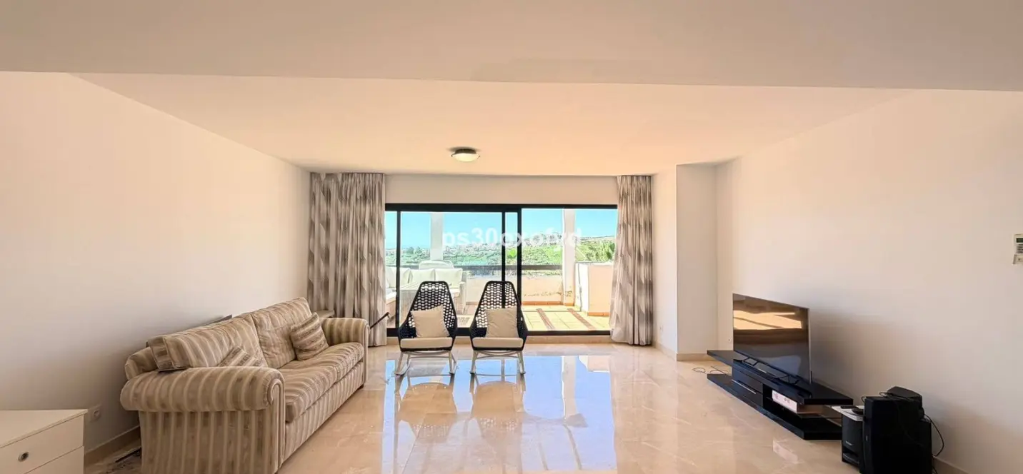 Продажа пентхауса в Casares Playa 2