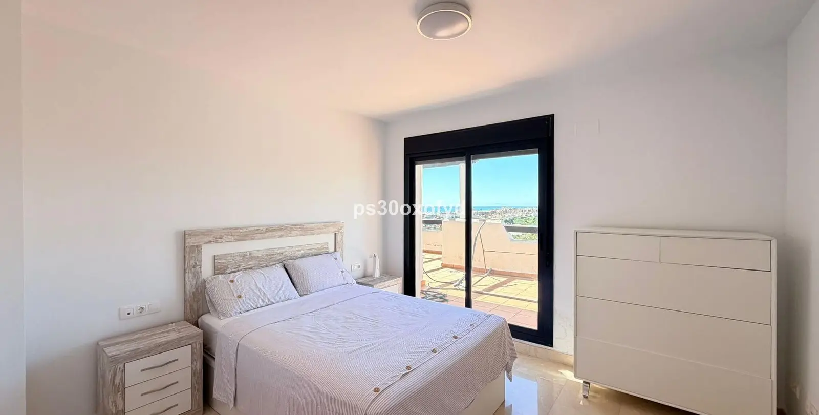 Продажа пентхауса в Casares Playa 12