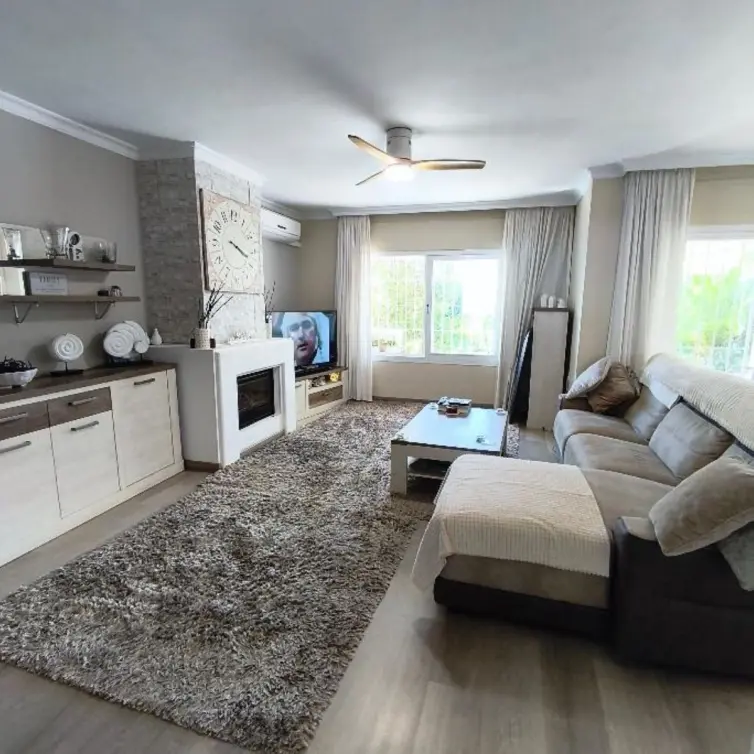 Продажа дома на две семьи в Mijas