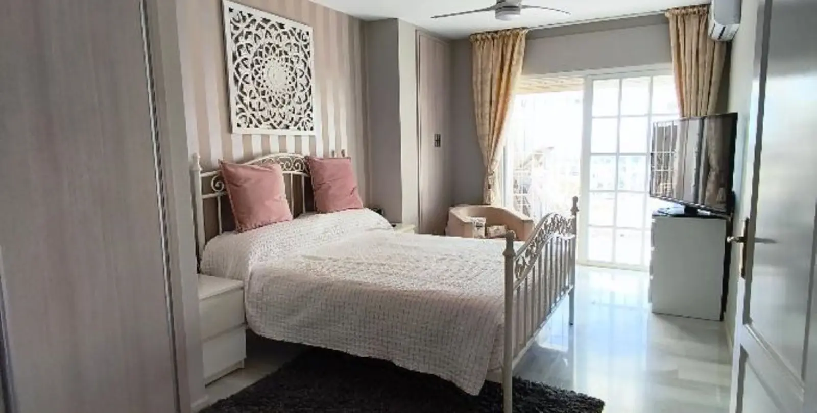 Продажа дома на две семьи в Mijas 12
