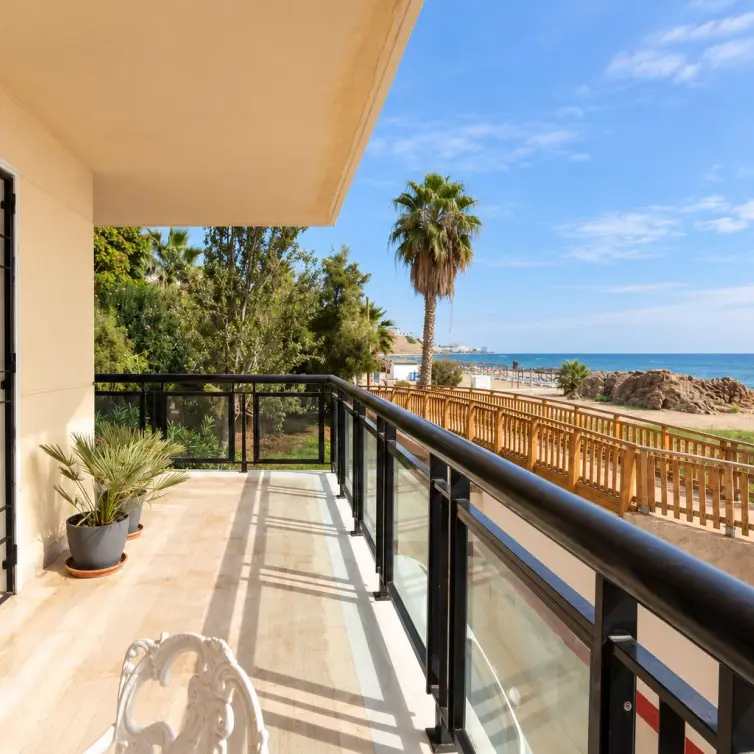 Venta de apartamento en planta media en Fuengirola