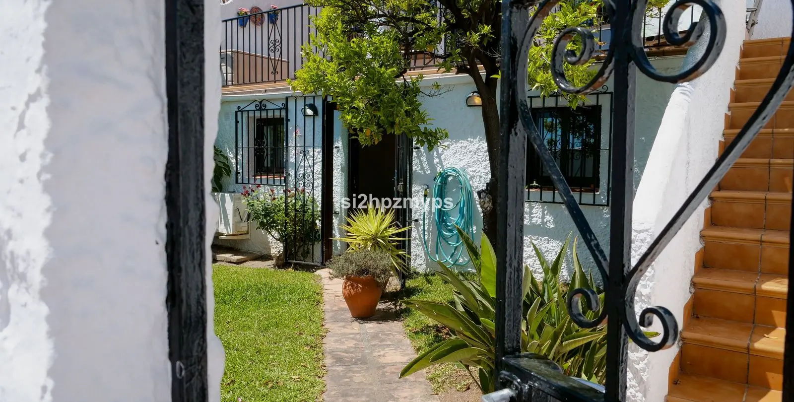 Sale of townhouse in Nerja 1