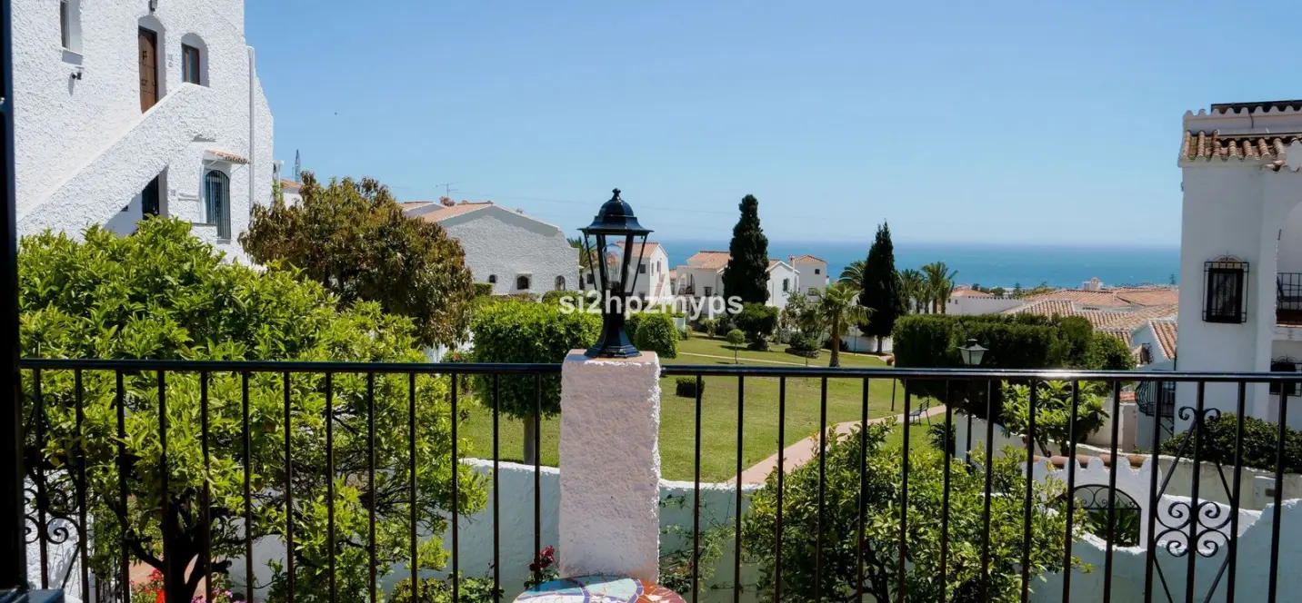 Sale of townhouse in Nerja 3
