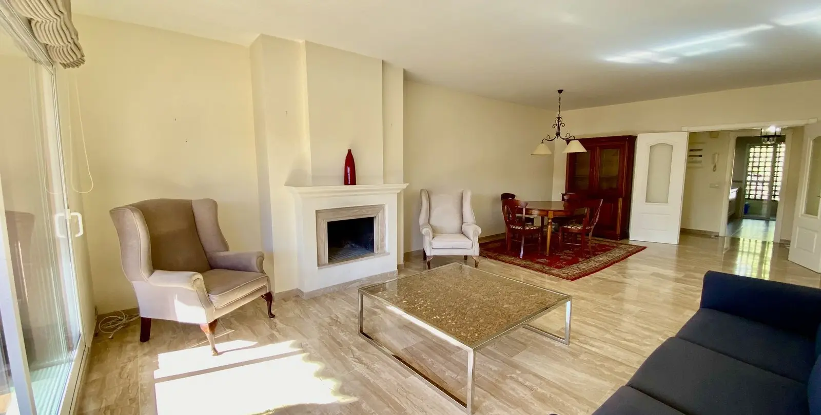 Venta de apartamento en planta media en Guadalmina Baja 7