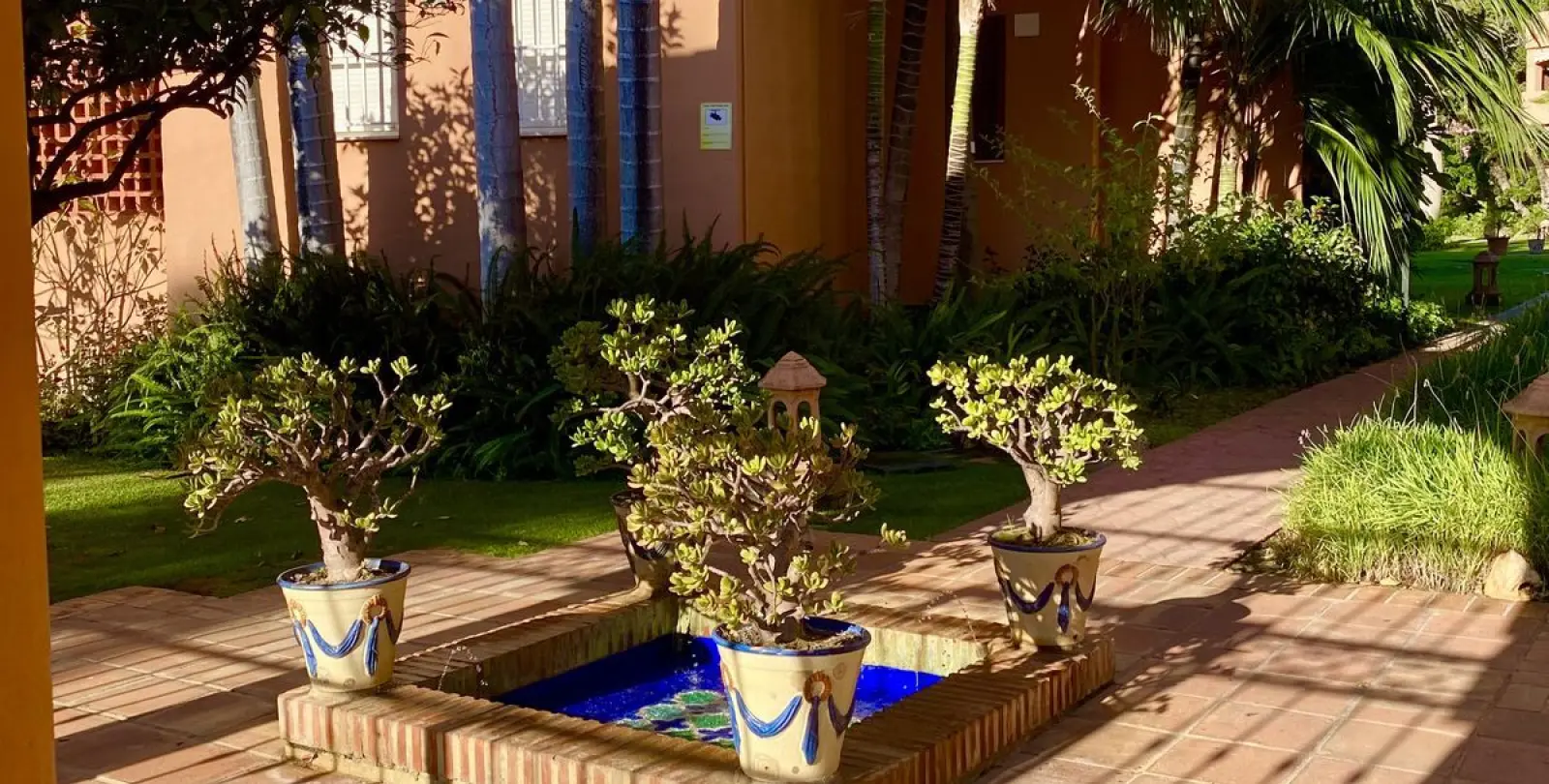 Venta de apartamento en planta media en Guadalmina Baja 34