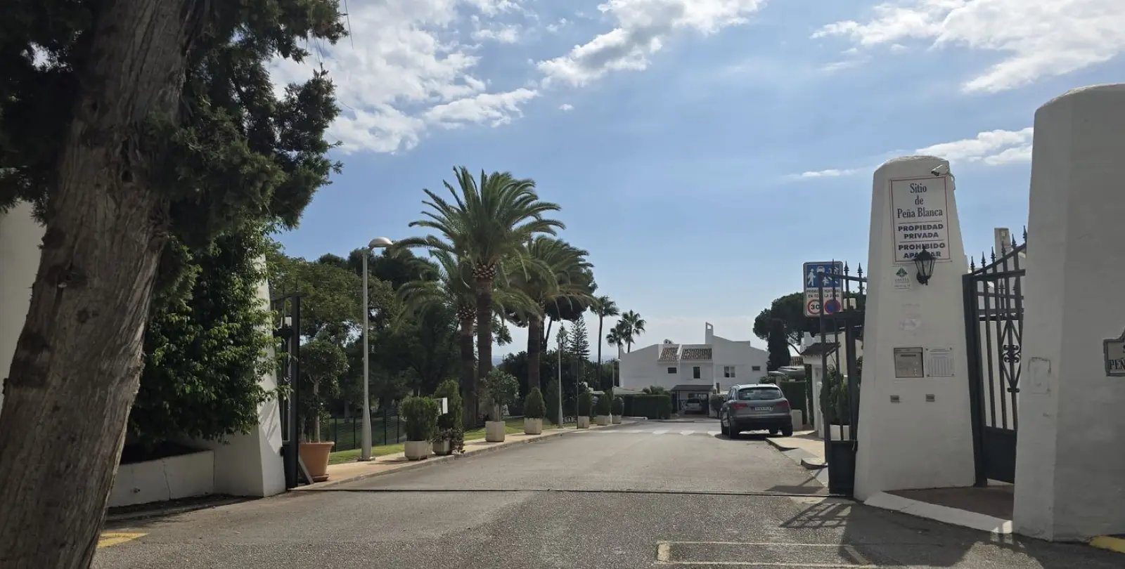 Sale of townhouse in Nueva Andalucía 3