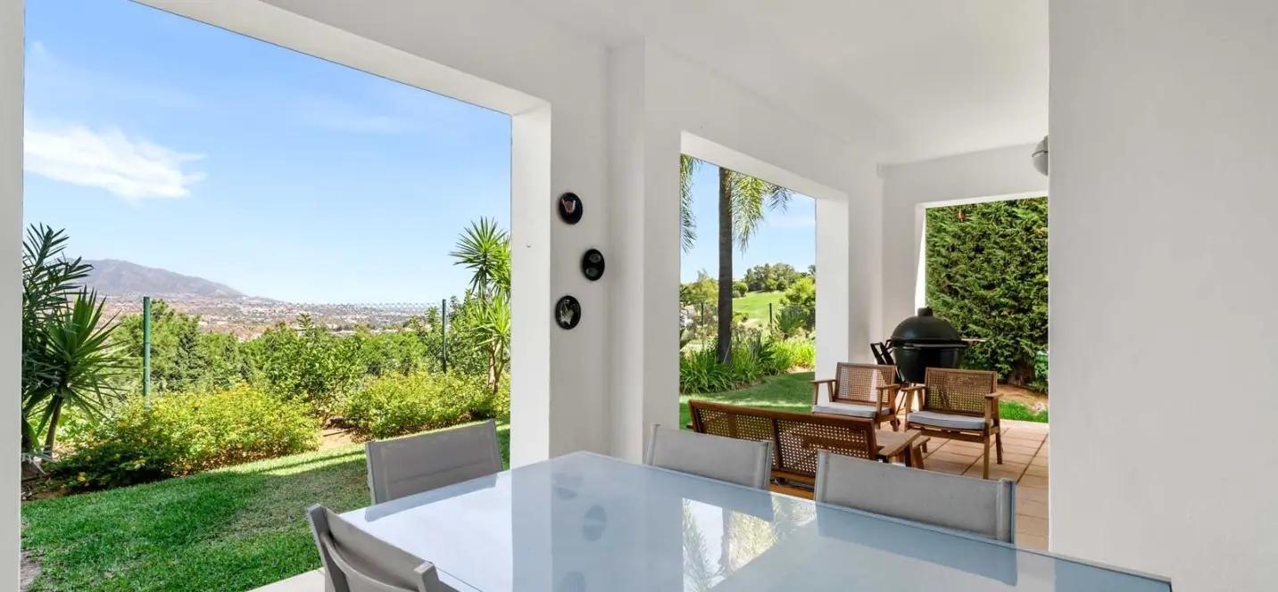 Sale of townhouse in La Cala Golf 4