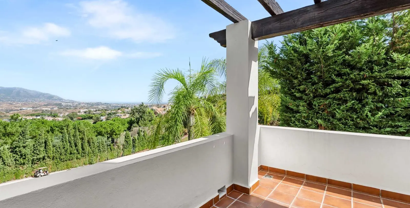Sale of townhouse in La Cala Golf 9