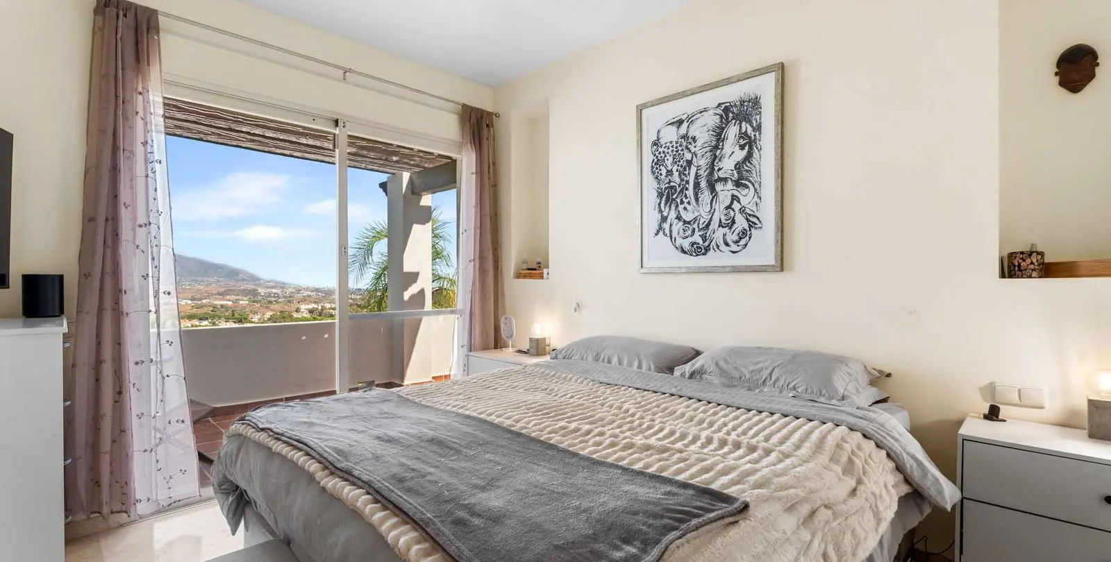 Sale of townhouse in La Cala Golf 21