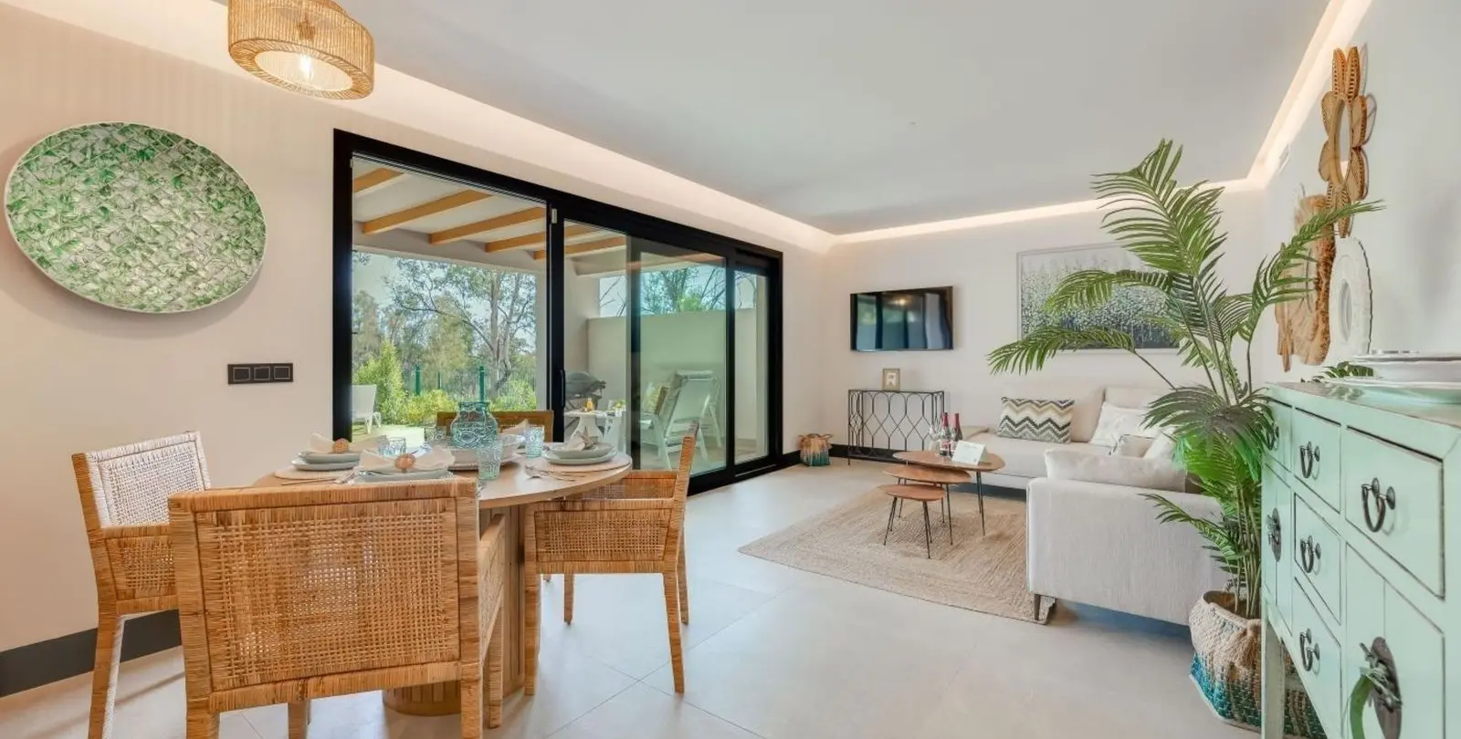 Venta de apartamento en planta baja en Nueva Andalucía 12