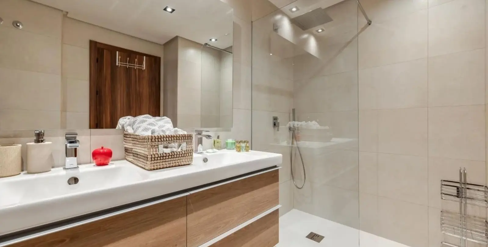 Venta de apartamento en planta baja en Nueva Andalucía 20