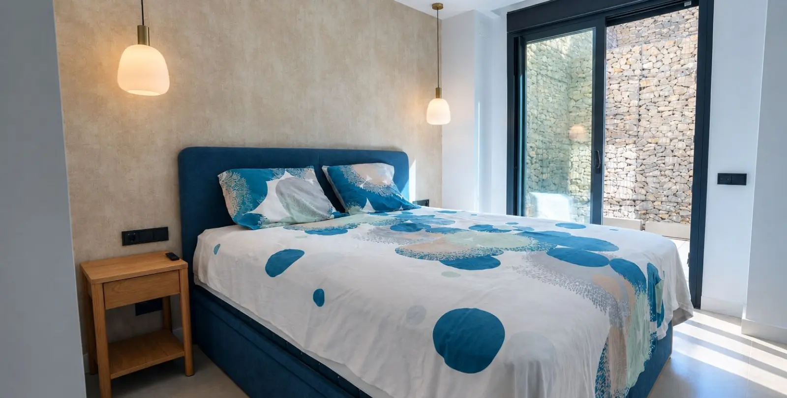 Venta de apartamento en planta media en Marbella 9