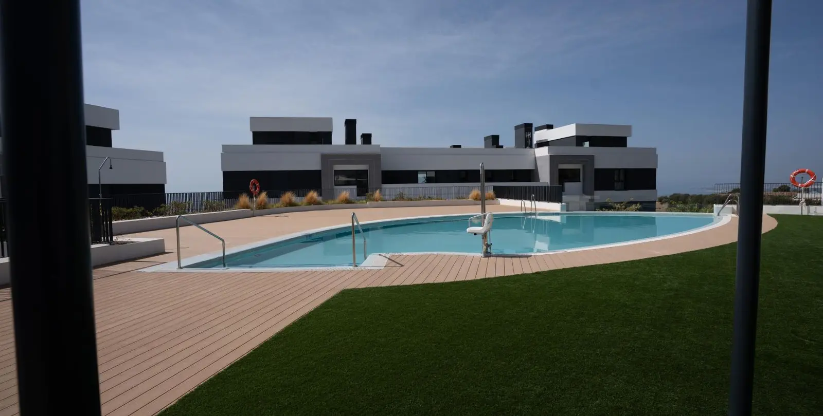Venta de apartamento en planta media en Marbella 16