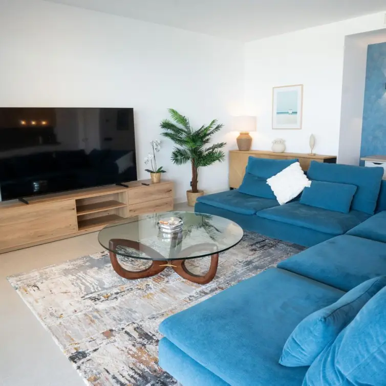 Продажа апартаментов на среднем этаже в Marbella