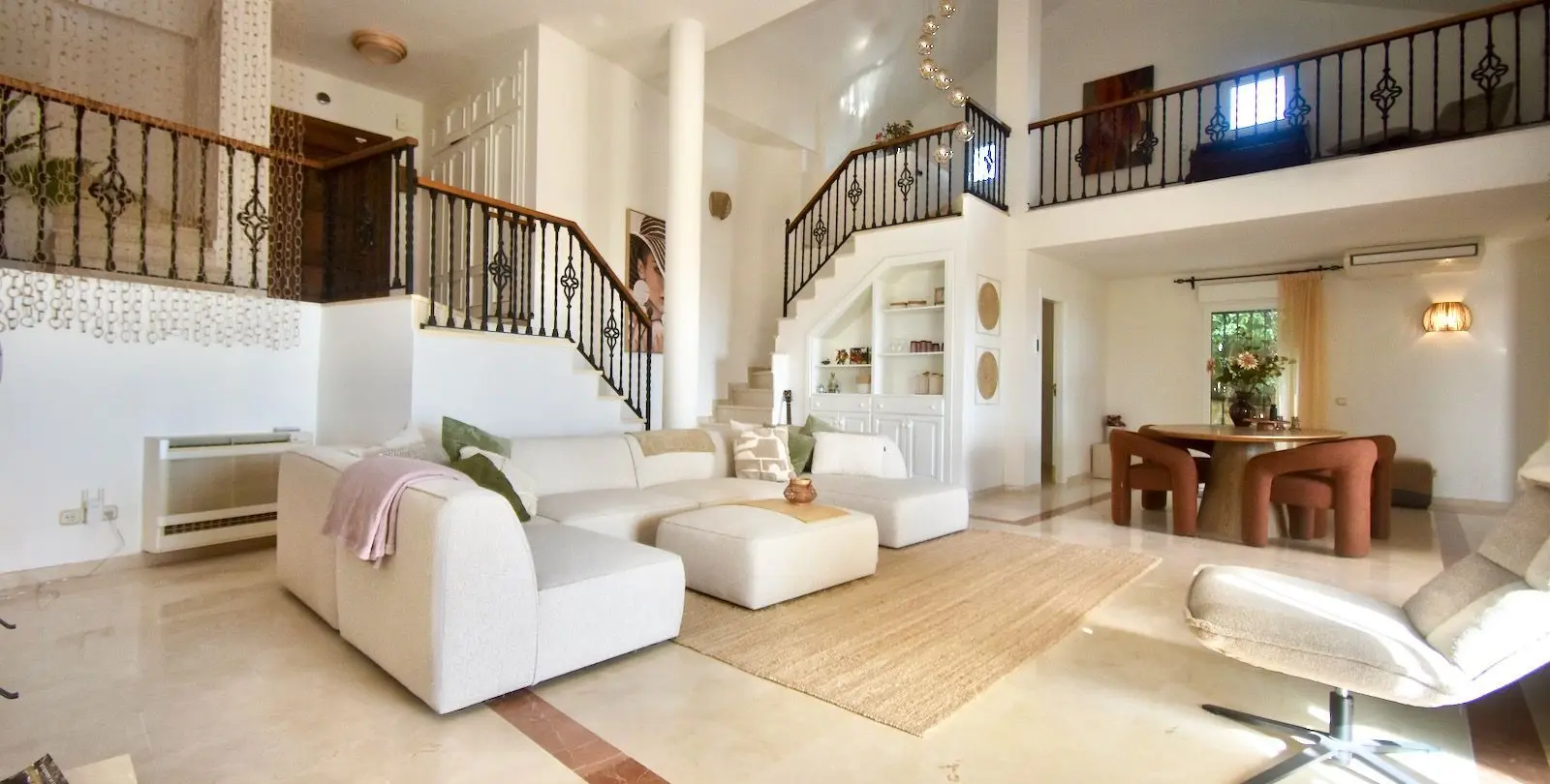 Venta de villa independiente en La Duquesa 7