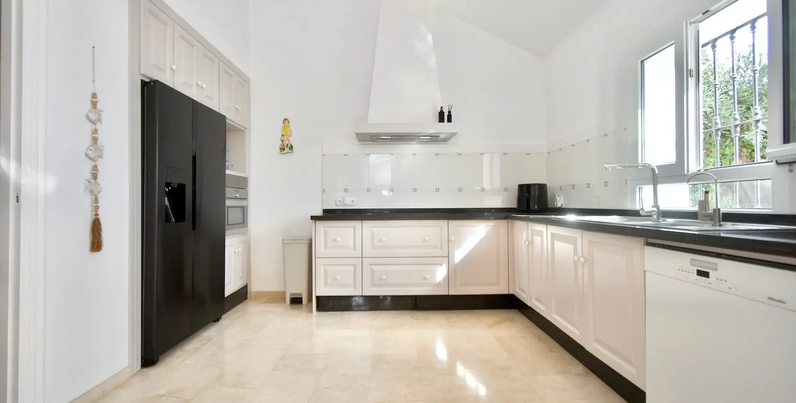 Venta de villa independiente en La Duquesa 14