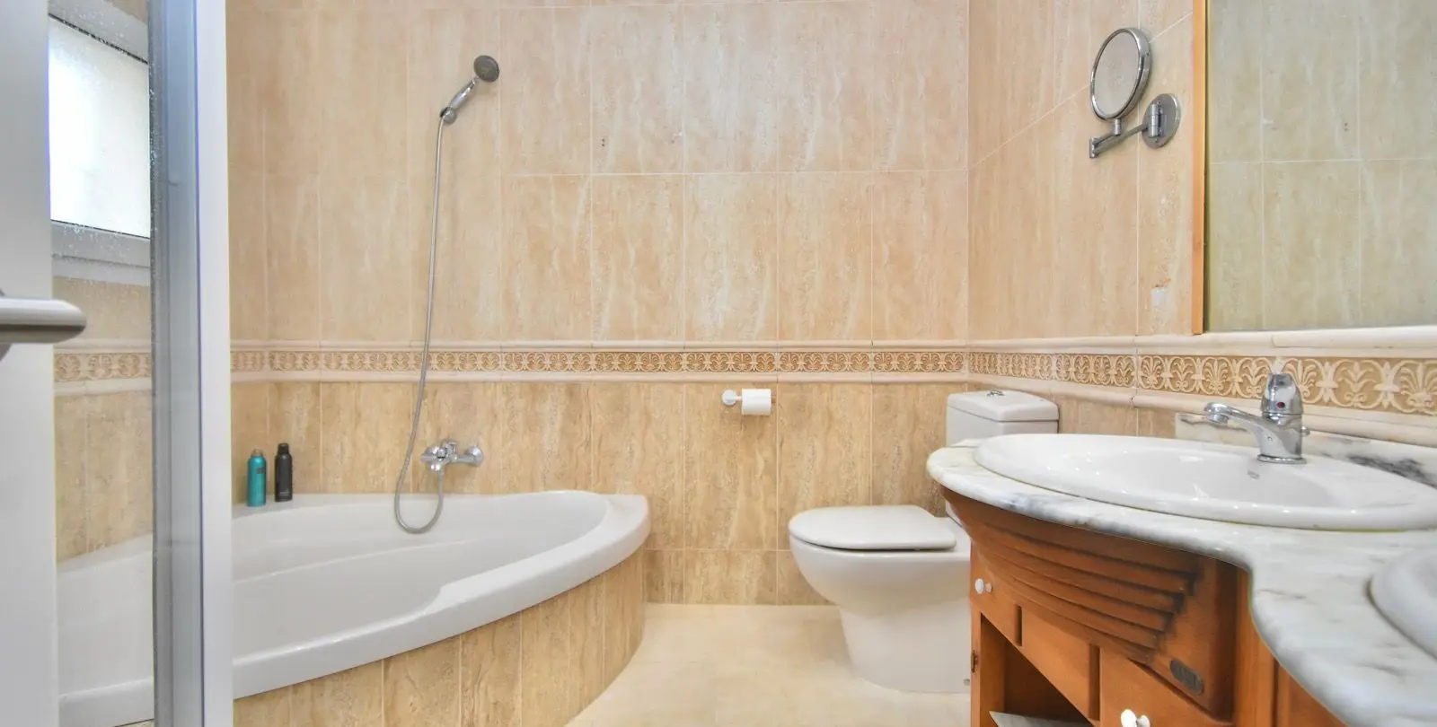 Venta de villa independiente en La Duquesa 34