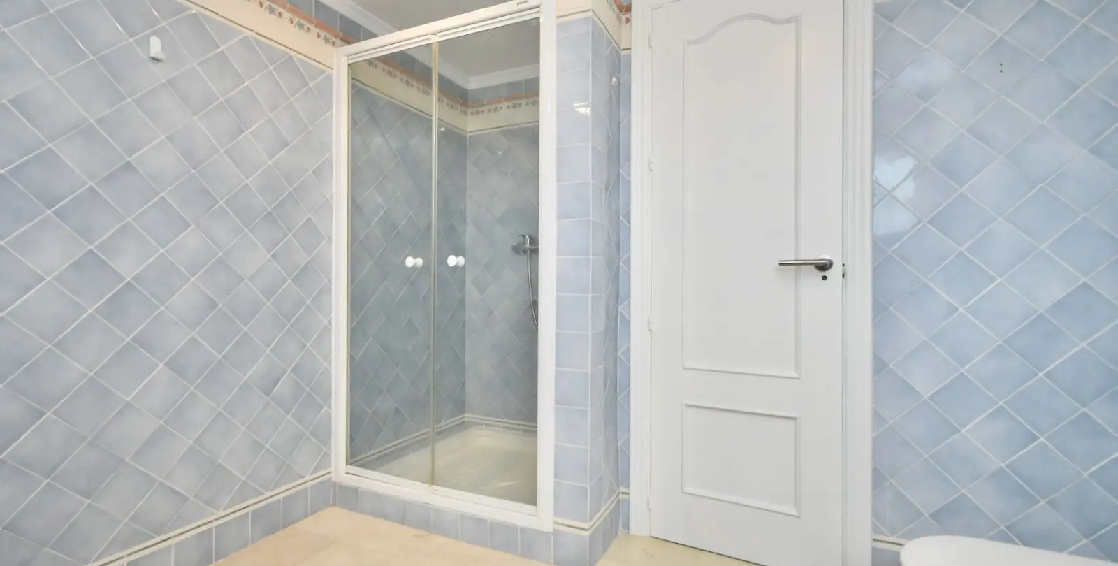 Venta de villa independiente en La Duquesa 38