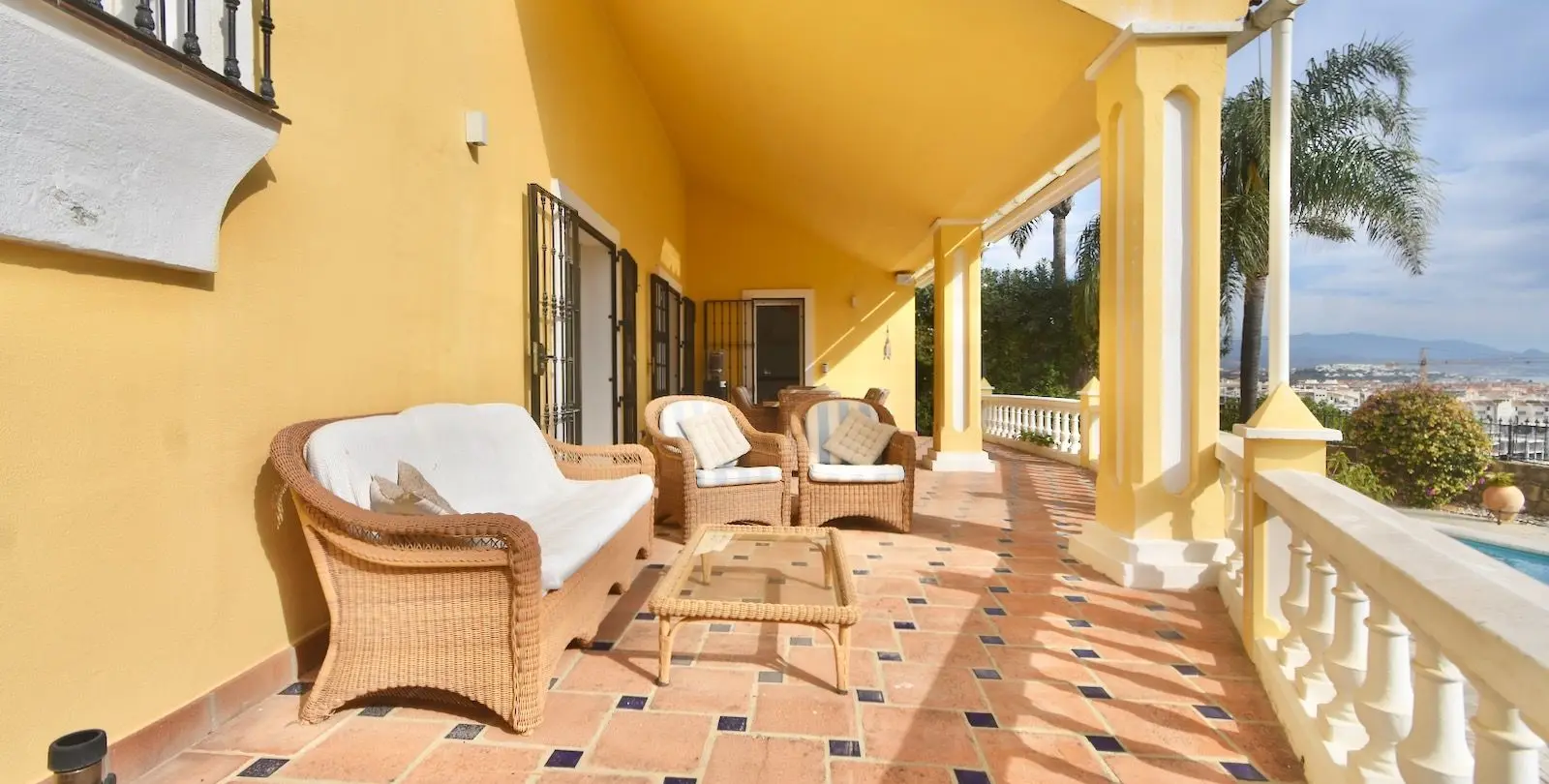Venta de villa independiente en La Duquesa 44
