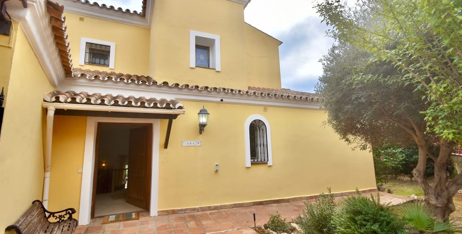 Venta de villa independiente en La Duquesa 55