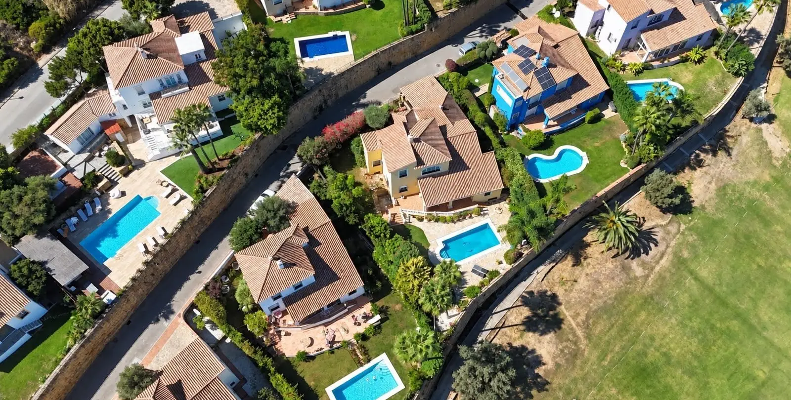 Venta de villa independiente en La Duquesa 58