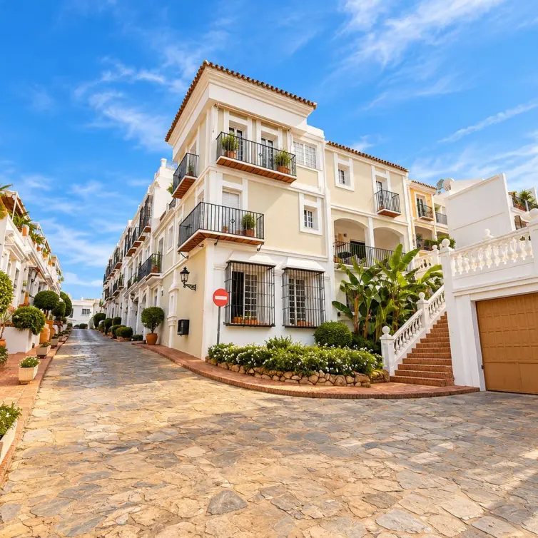 Venta de casa pareada en Aloha