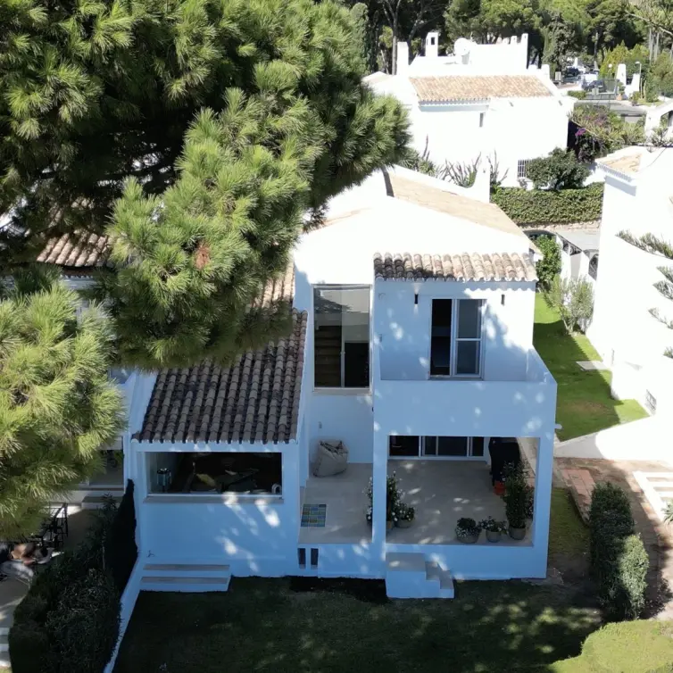 Venta de casa pareada en Nueva Andalucía