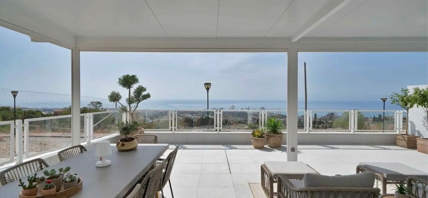 Venta de apartamento en planta media en Benalmadena Pueblo 0