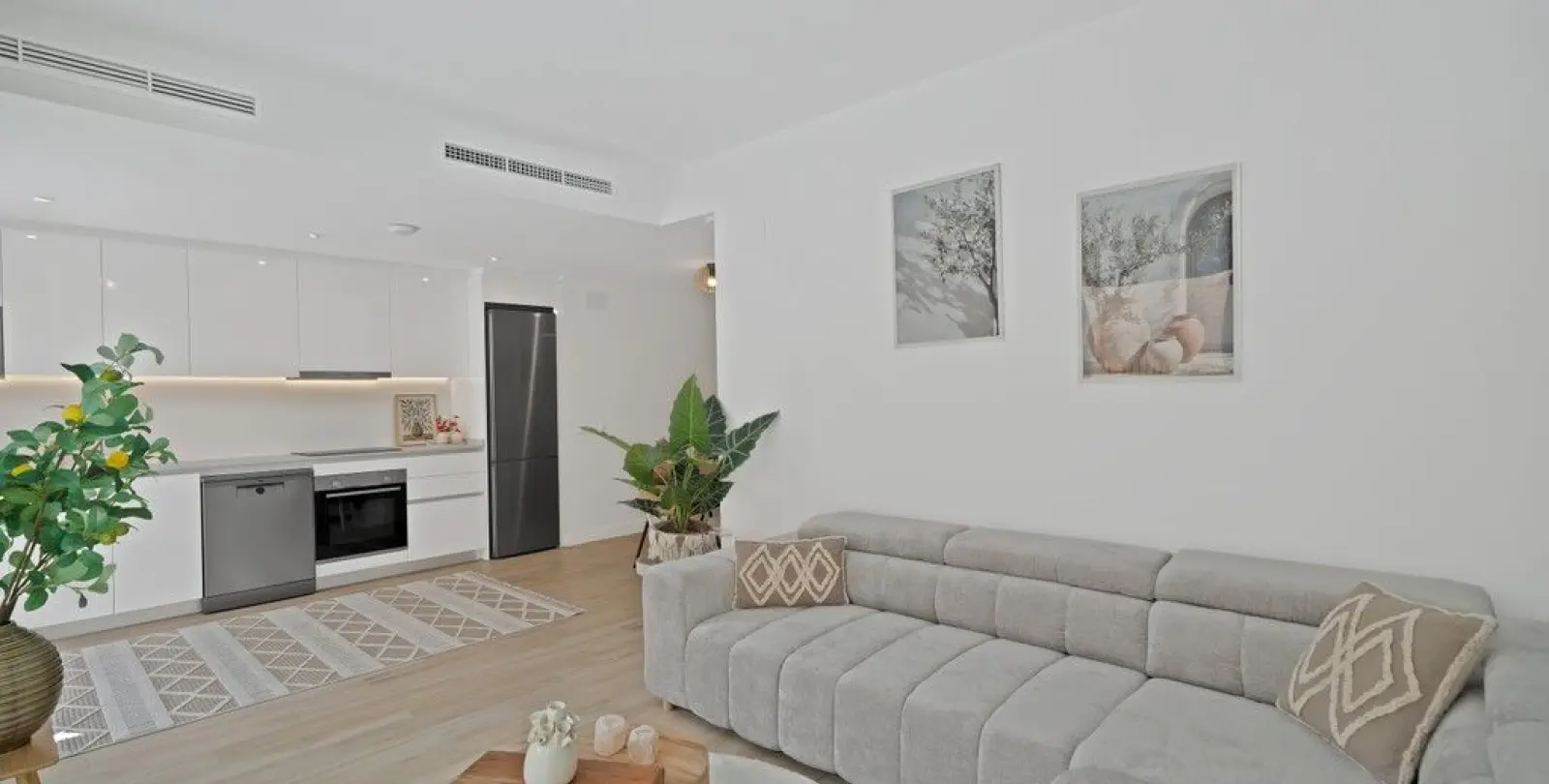 Venta de apartamento en planta media en Benalmadena Pueblo 9