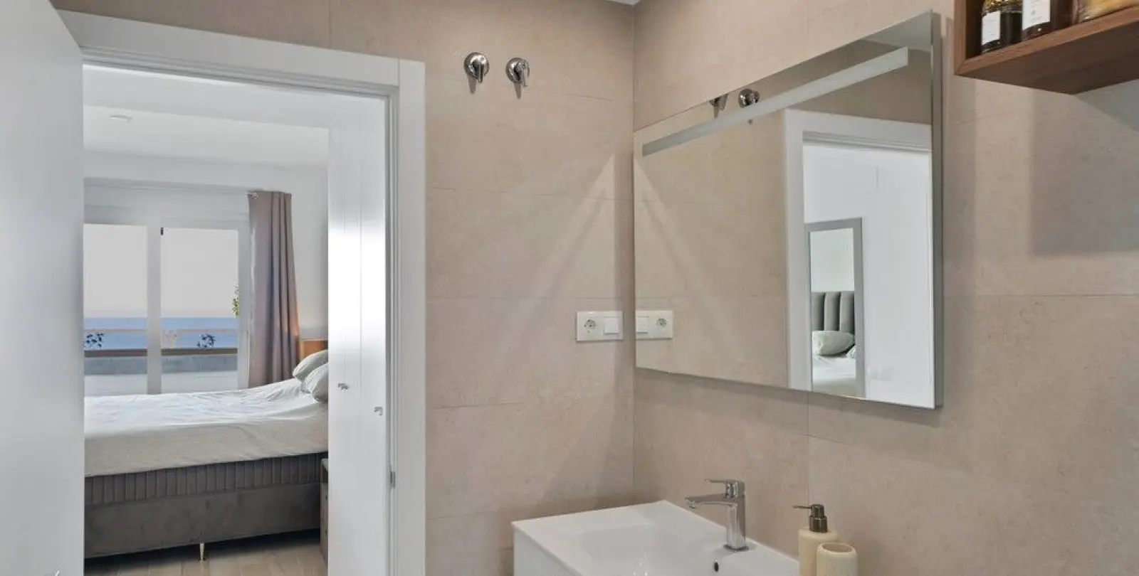 Venta de apartamento en planta media en Benalmadena Pueblo 14