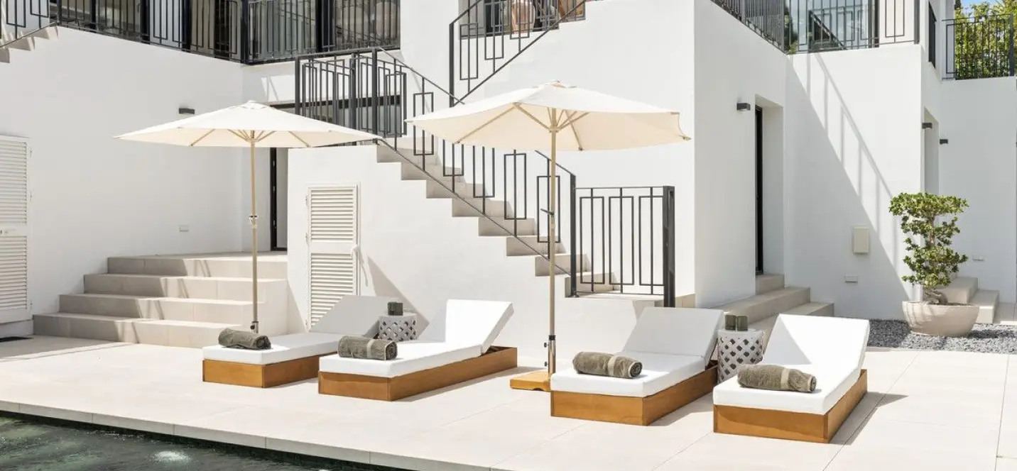 Venta de villa independiente en Nueva Andalucía 3
