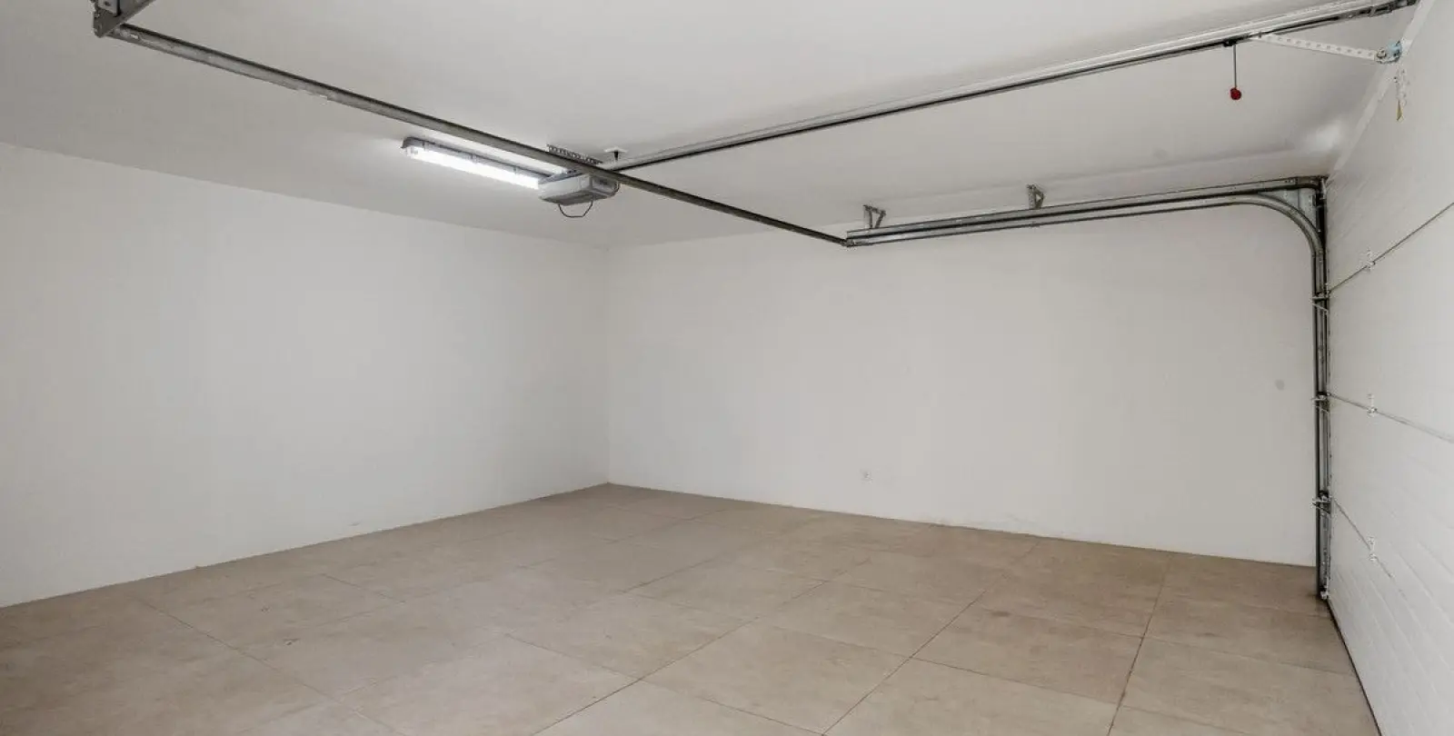 Venta de villa independiente en Nueva Andalucía 17