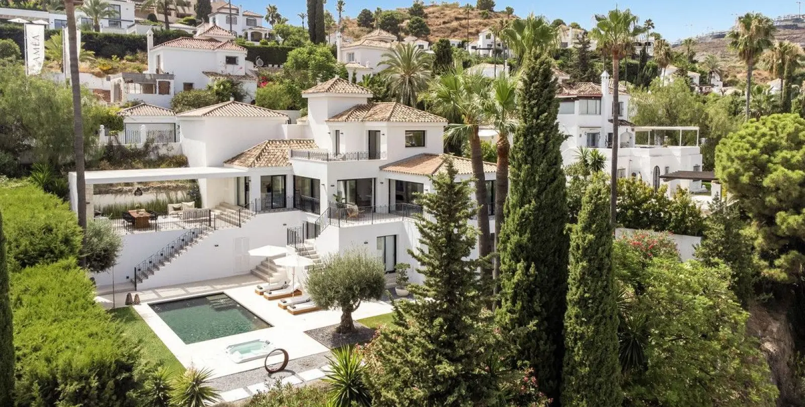 Venta de villa independiente en Nueva Andalucía 27