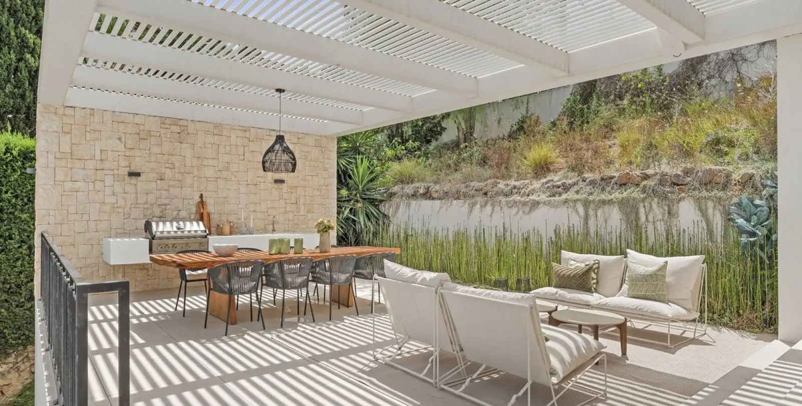 Venta de villa independiente en Nueva Andalucía 38