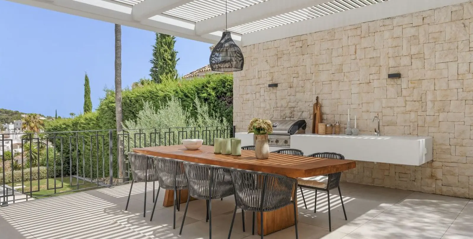 Venta de villa independiente en Nueva Andalucía 39