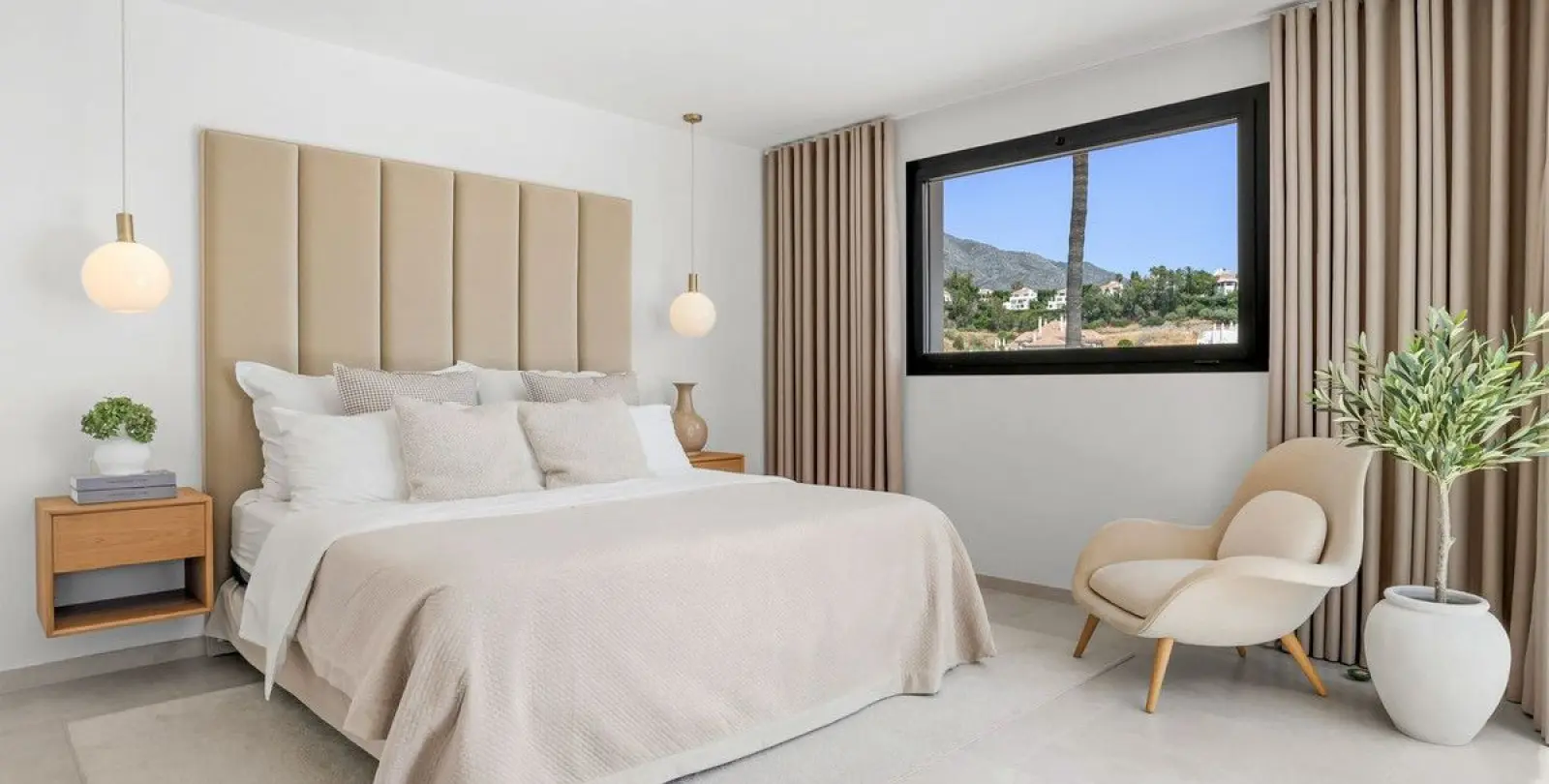 Venta de villa independiente en Nueva Andalucía 42