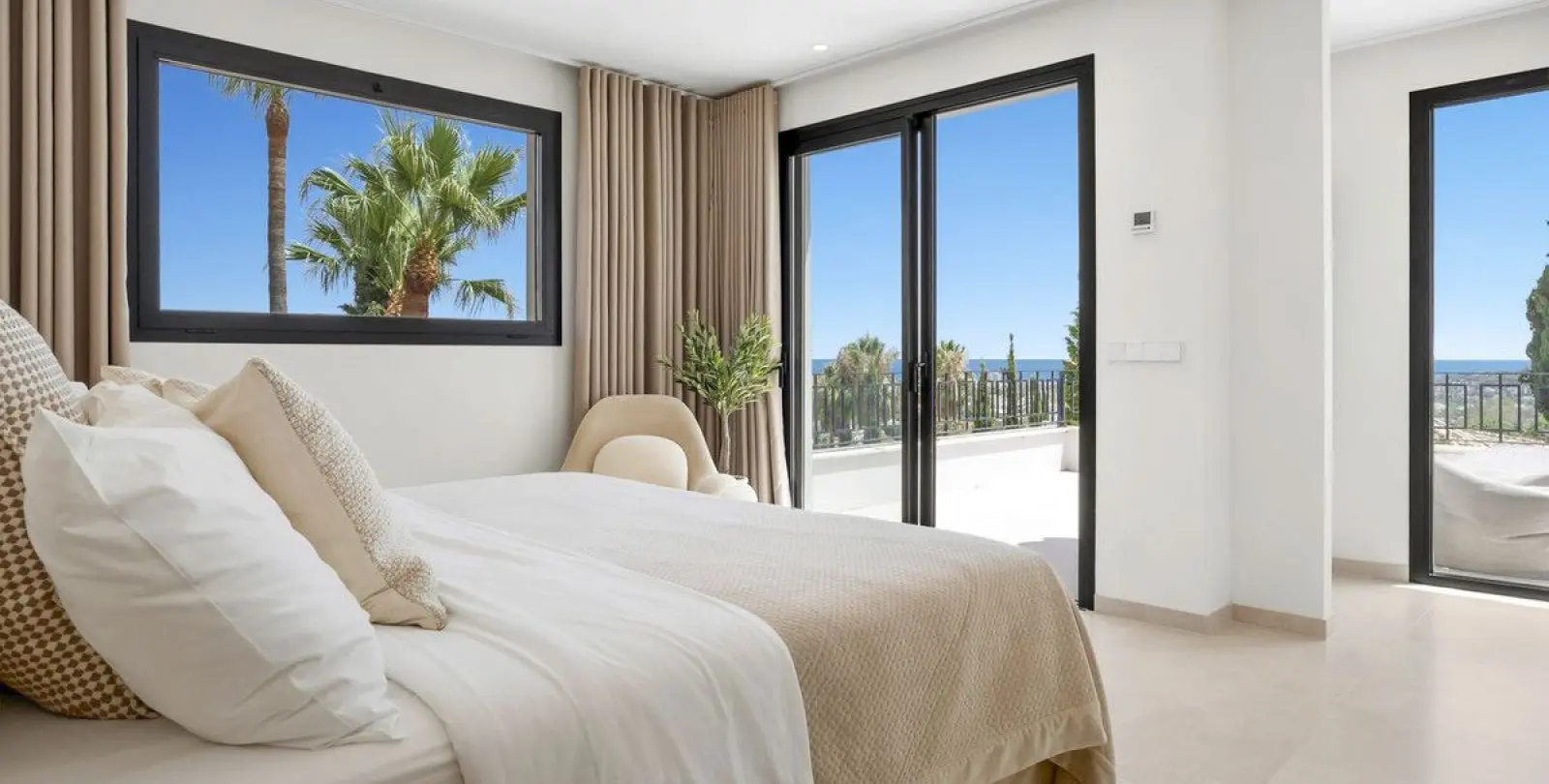 Venta de villa independiente en Nueva Andalucía 44