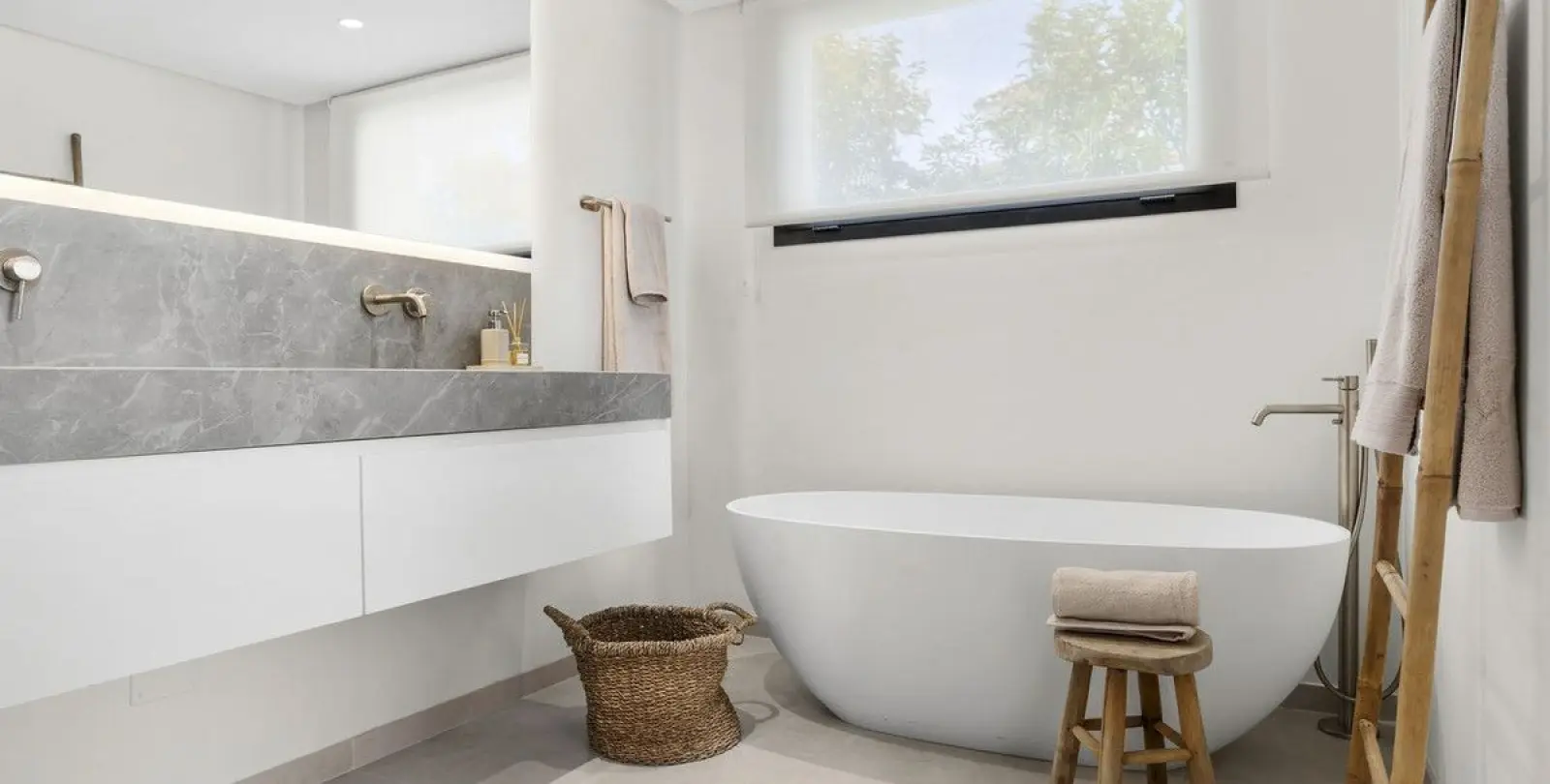 Venta de villa independiente en Nueva Andalucía 54