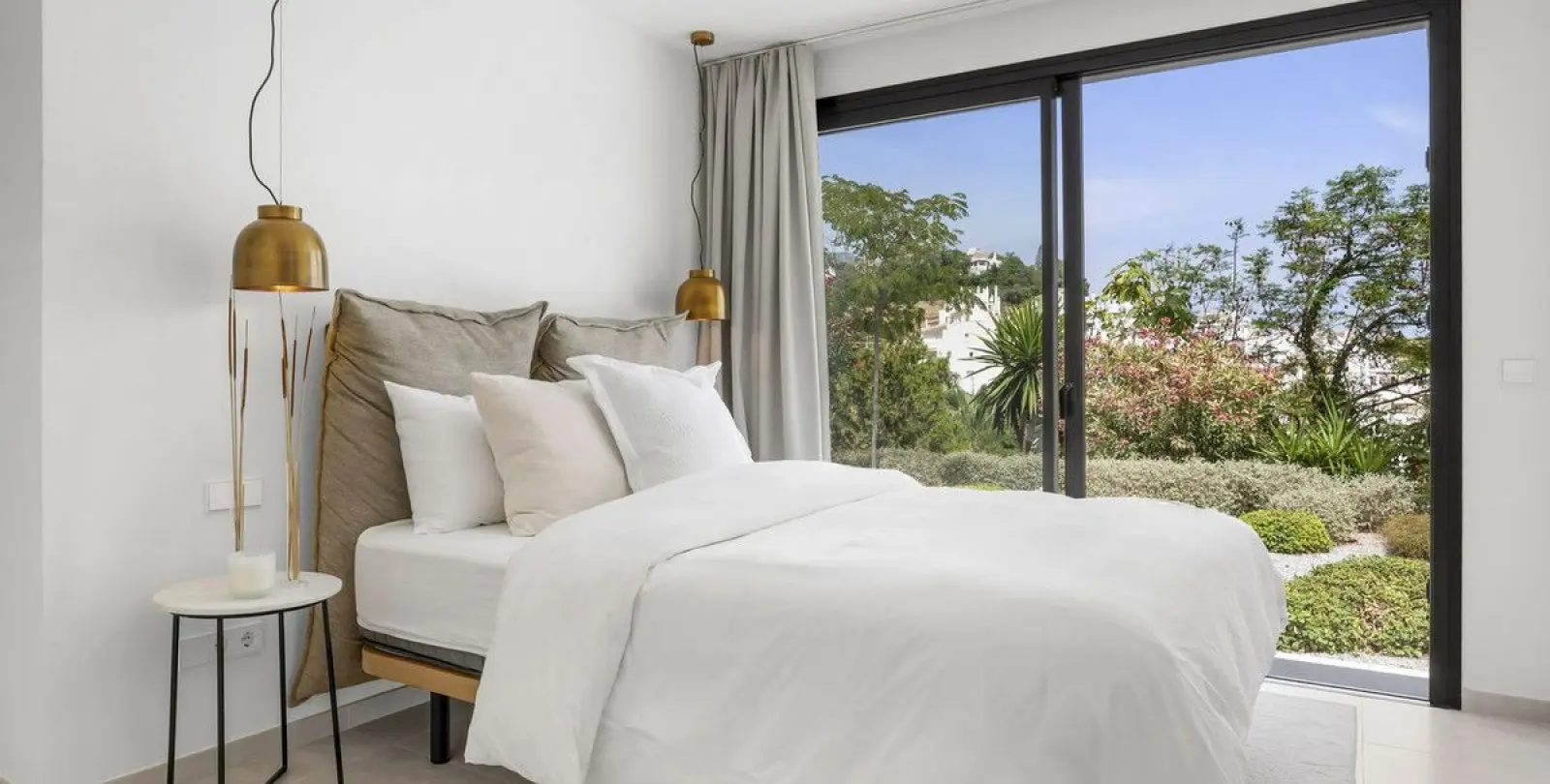 Venta de villa independiente en Nueva Andalucía 67
