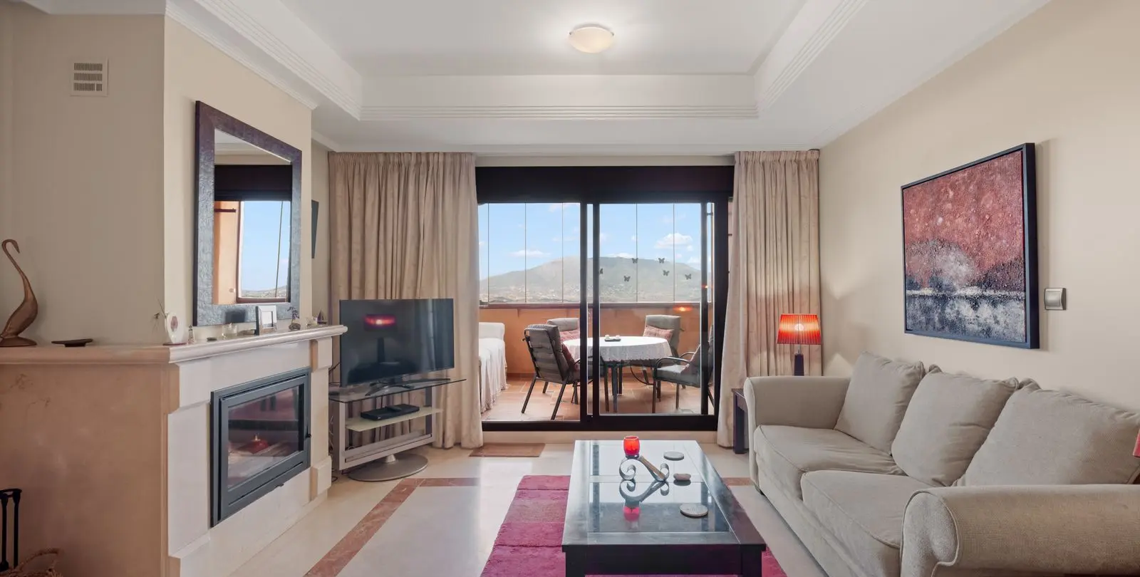 Sale of middle floor apartment in La Mairena 3
