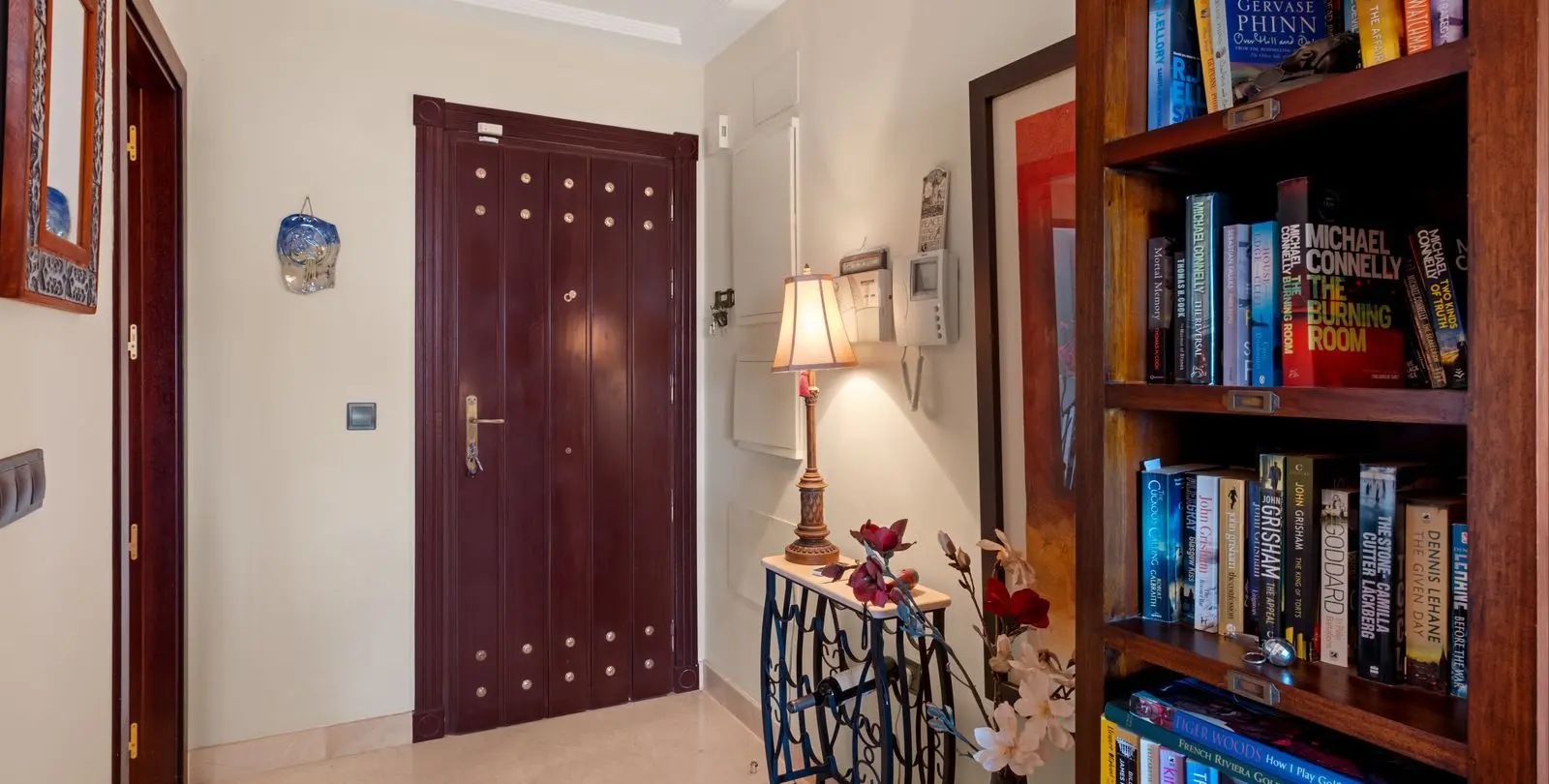 Sale of middle floor apartment in La Mairena 8