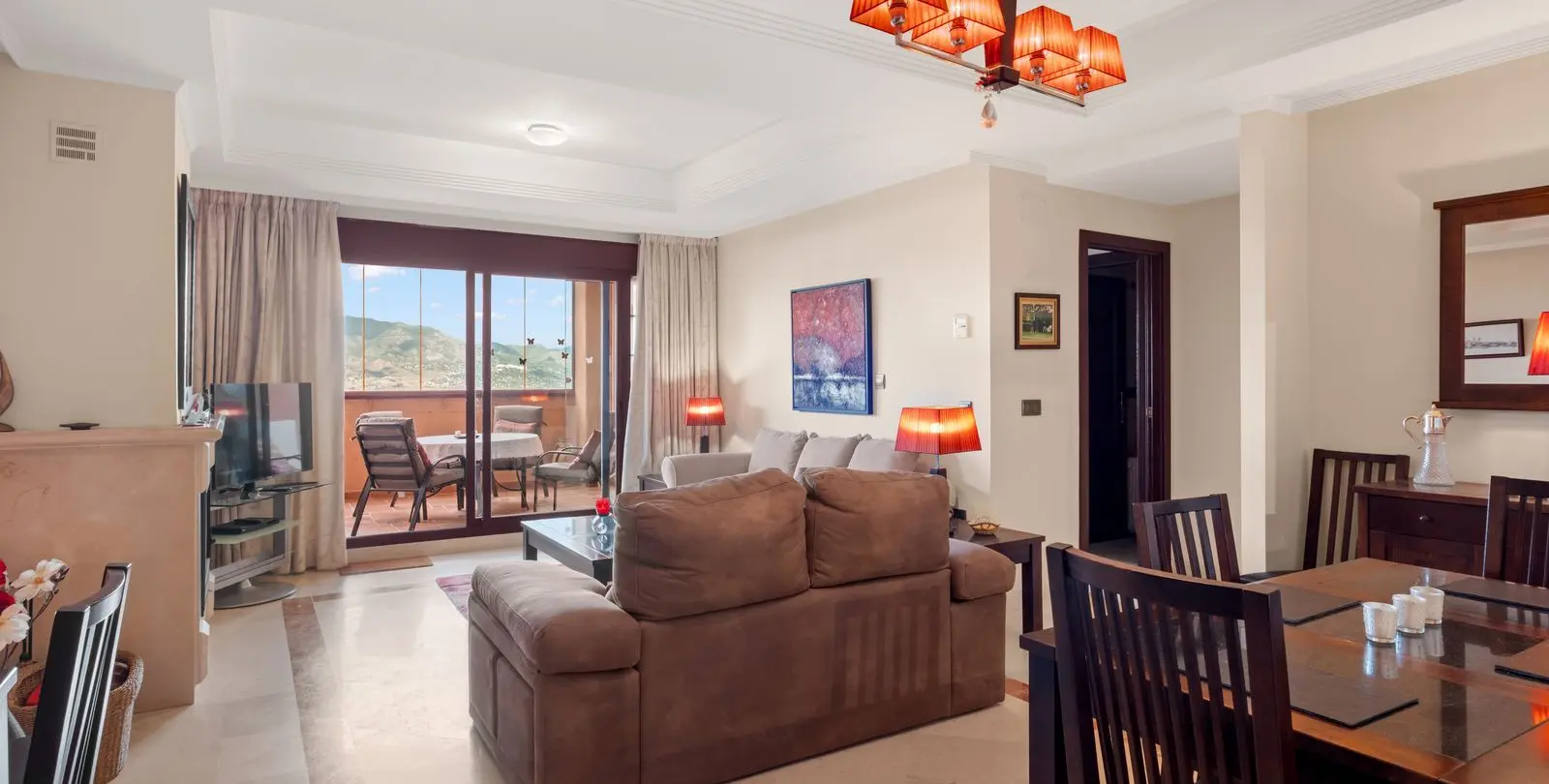 Sale of middle floor apartment in La Mairena 9