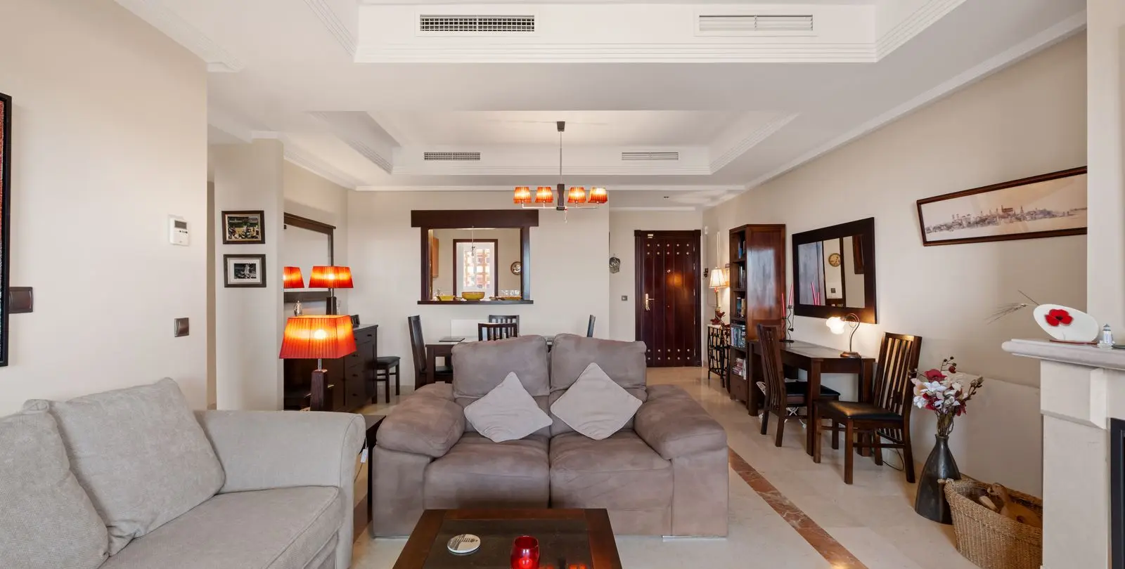 Sale of middle floor apartment in La Mairena 13