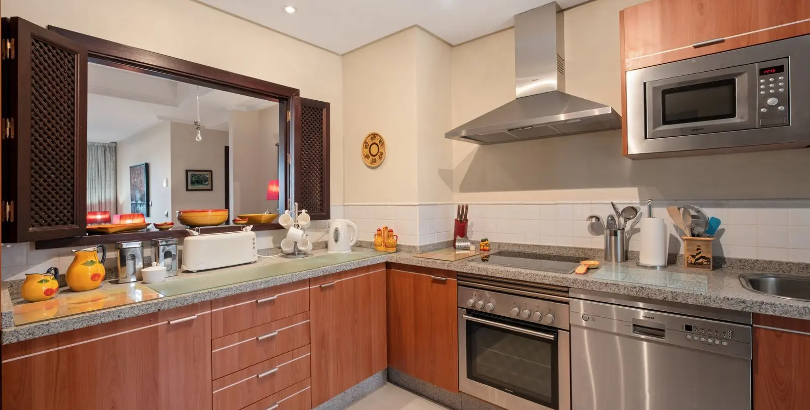Sale of middle floor apartment in La Mairena 17