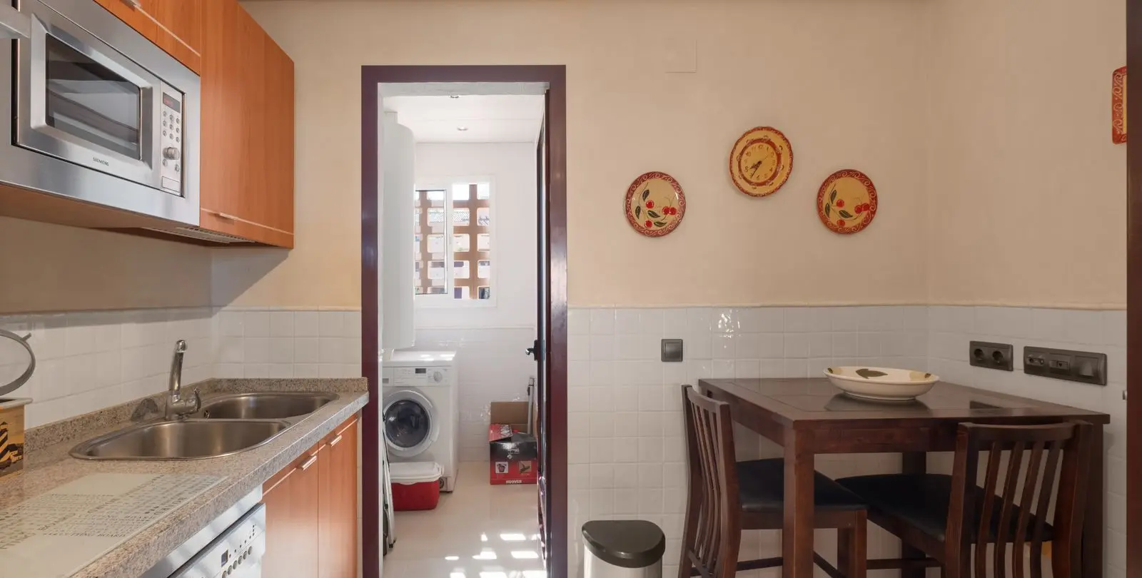 Sale of middle floor apartment in La Mairena 20